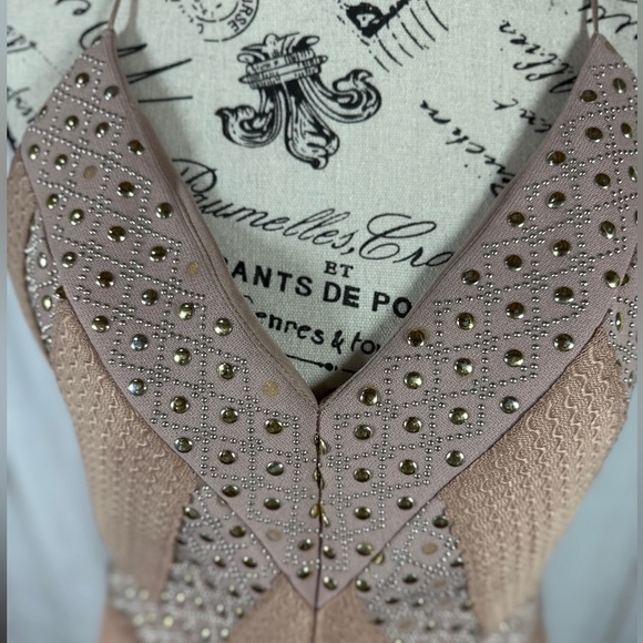 TOP SHOP PLUNGE STUDDED DETAIL MINI DRESS sz 6 - Picture 3 of 8